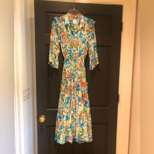 Beautiful floral Misa 3/4 sleeve collared midi dress.